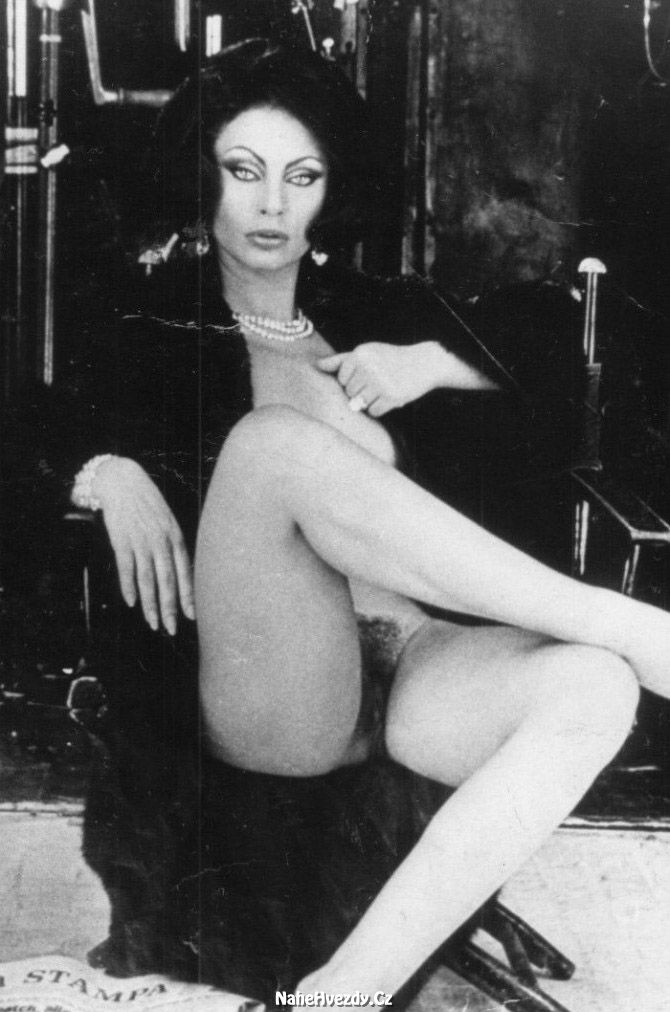Nahá Sophia Loren. Fotka - 43